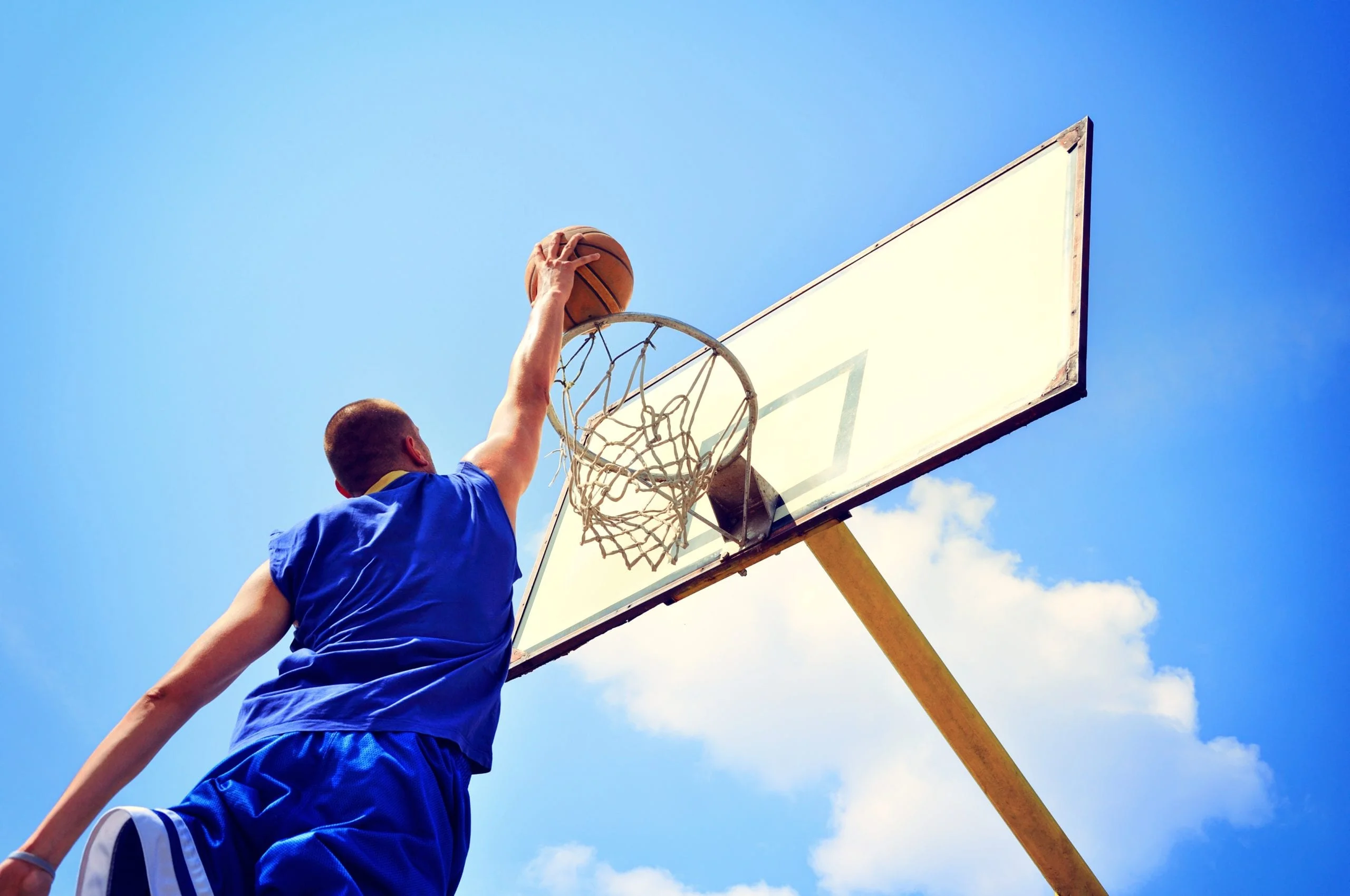 Basquetebol feminino: breve histórico e tendências atuais